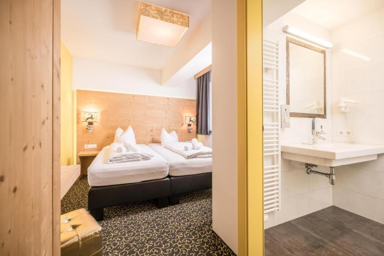 Partyhouse Harakiri Stay Different 60 Seconds To Mountains! Free Parking! Self Check-In ไมย์อาโฮเฟิน ภายนอก รูปภาพ
